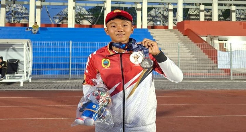 Rahmat Prabowo Siswa Kelas XII SOSIAL 1 Raih Tiga Medali Porprov Jateng 2026