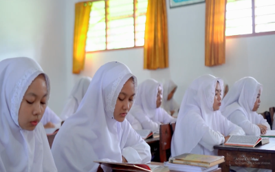 Pendidikan Masa Kini: Ilmu, Karakter, dan Tantangan Generasi Digital | Teknologi Boleh Semakin Canggih, Karakter Tetap Menjadi Fondasi